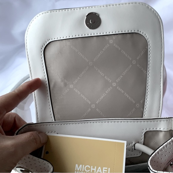 🆕 Michael Kors, medium backpack - Picture 5 of 11